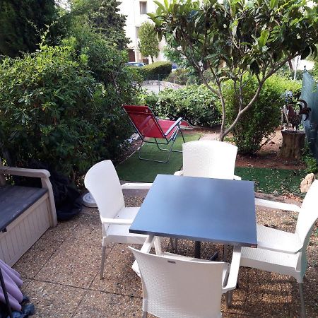 T2, Jardin, Veranda Chambre, Climatisation, Parking Privatif, Proche A Pied Centre, Plage, Gare, Pour 3 Adultes Ou 2 Adultes Avec 2 Enfants Bandol Ngoại thất bức ảnh